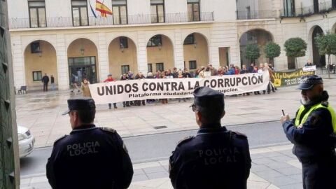 Durante el pleno de hoy en Alicante