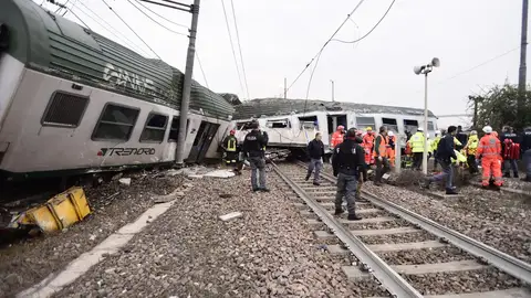 Descarrilamiento de un tren en Milán Descarrilamiento de un tren en Milán