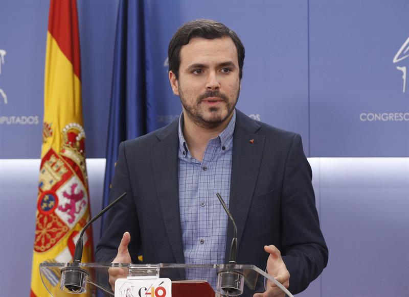 Detienen a un hombre por intentar agredir a Alberto Garzón Detienen a un hombre por intentar agredir a Alberto Garzón