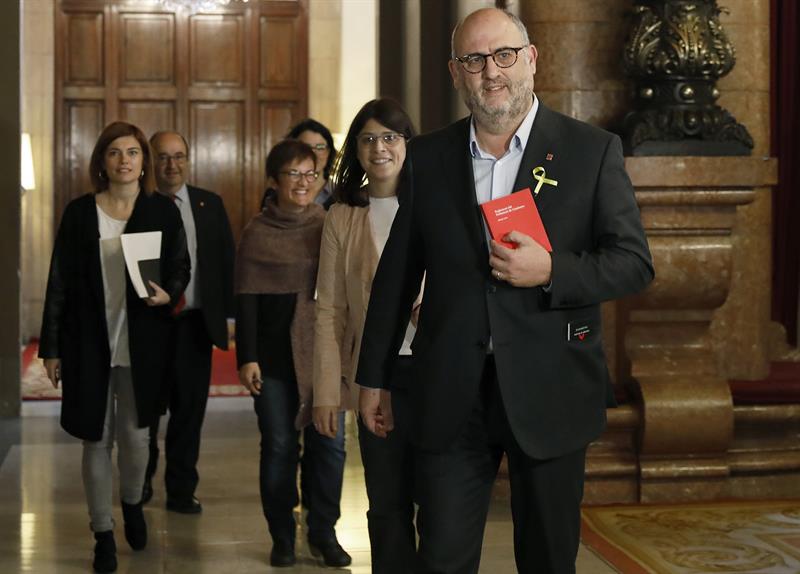 JxCat se reunirá el próximo martes en Berlín con Puigdemont JxCat se reunirá el próximo martes en Berlín con Puigdemont