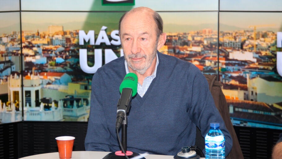 Alfredo P&eacute;rez Rubalcaba durante una entrevista en Onda Cero