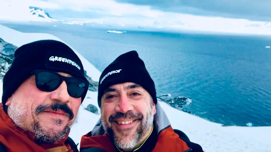 Javier y Carlos Bardem en la Antártida Javier y Carlos Bardem en la Antártida