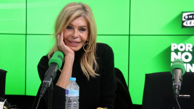 Bibiana Fernández: "La peluquería es tan necesaria y tan coñazo" Bibiana Fernández: "La peluquería es tan necesaria y tan coñazo"