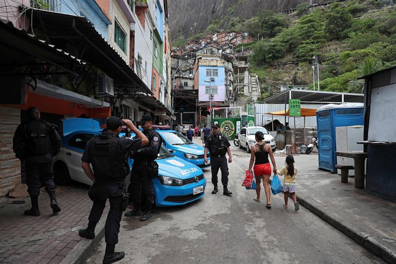 Al menos catorce muertos en ataque a tiros en un club del noreste de Brasil Al menos catorce muertos en ataque a tiros en un club del noreste de Brasil