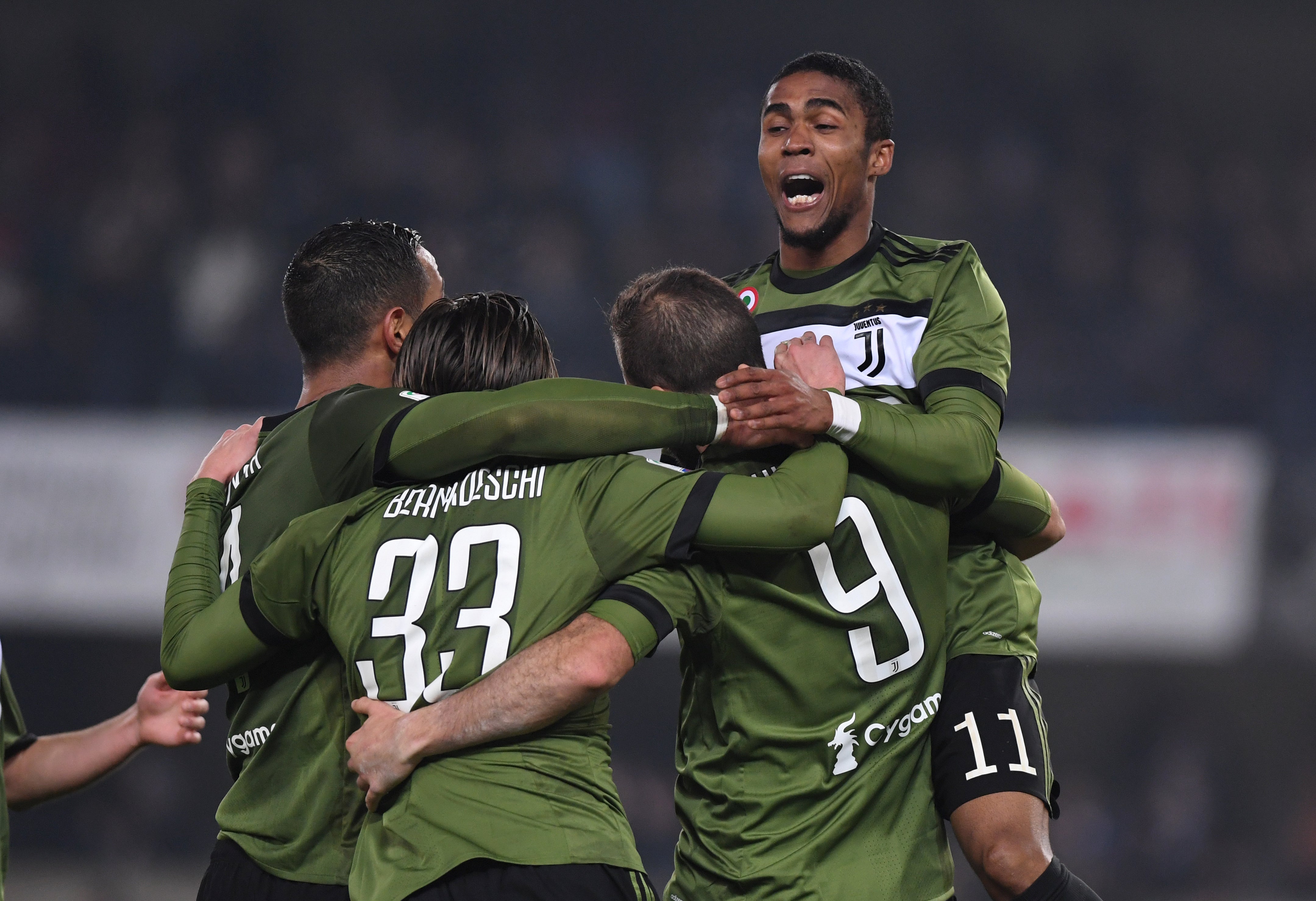 La Juventus se coloca líder tras gana al Chievo y mete presión al Nápoles La Juventus se coloca líder tras gana al Chievo y mete presión al Nápoles