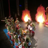 Comparsa "Ni los buenos son tan buenos, ni los malos son tan malos" Comparsa "Ni los buenos son tan buenos, ni los malos son tan malos"