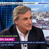 Carlos Sainz, tras ganar su segundo Dakar: "Me siento muy orgulloso como español de poner mi granito de arena para que estemos en lo más alto del deporte" Carlos Sainz, tras ganar su segundo Dakar: "Me siento muy orgulloso como español de poner mi granito de arena para que estemos en lo más alto del deporte"