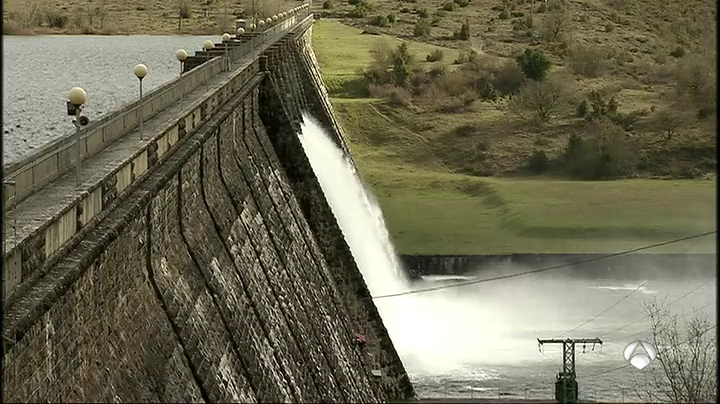 Los embalses registran un tímido avance esta semana, hasta el 42,1% de su capacidad, pese a las abundantes lluvias Los embalses registran un tímido avance esta semana, hasta el 42,1% de su capacidad, pese a las abundantes lluvias
