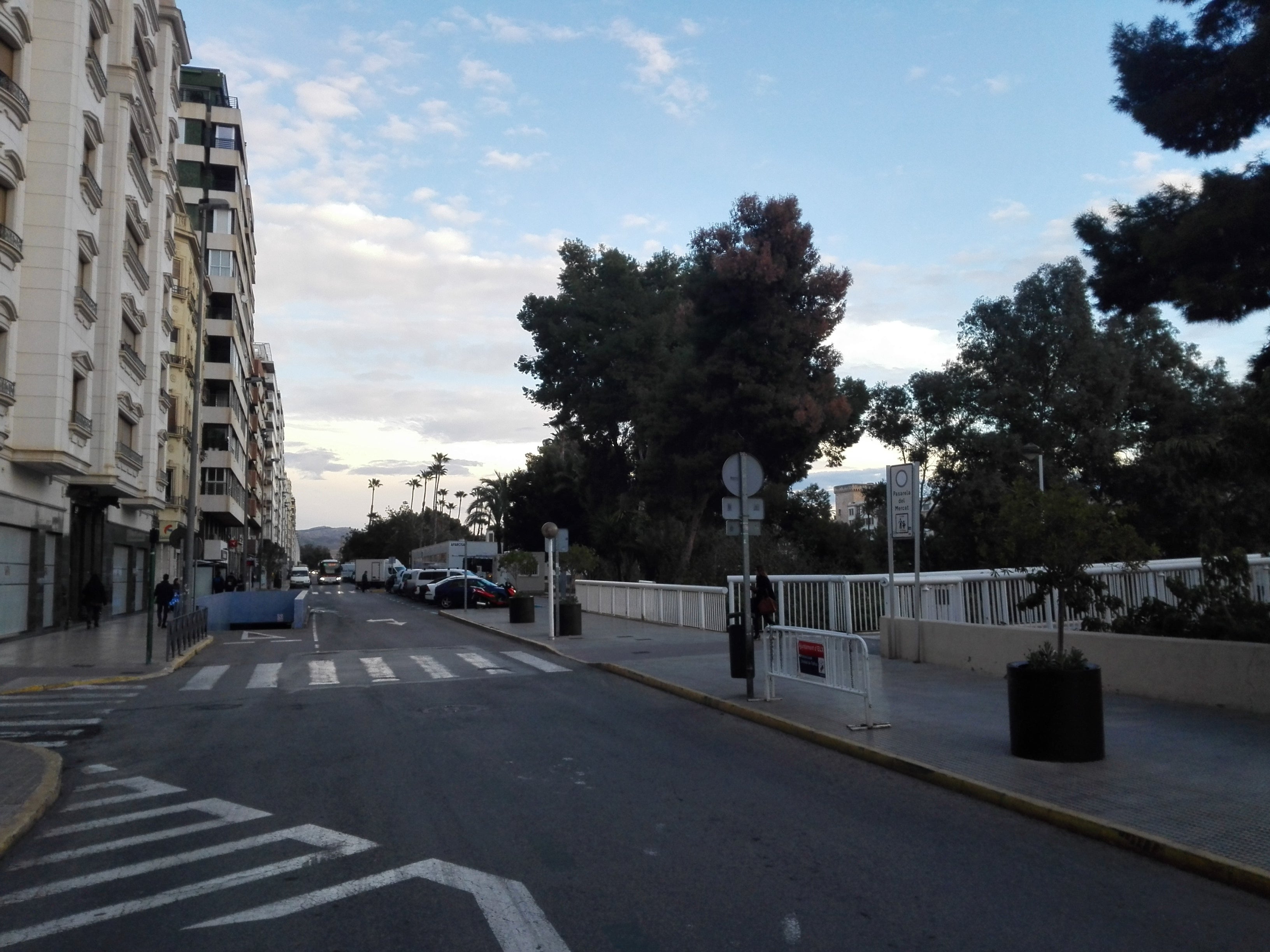 La temperatura máxima se mantiene en 12 grados en Elche, Crevillent y Santa Pola La temperatura máxima se mantiene en 12 grados en Elche, Crevillent y Santa Pola