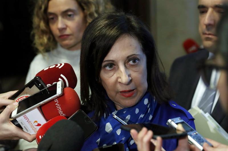 Sánchez da instrucciones a los empleados del PSOE para que secunden los paros del 8 de marzo por la igualdad salarial Sánchez da instrucciones a los empleados del PSOE para que secunden los paros del 8 de marzo por la igualdad salarial