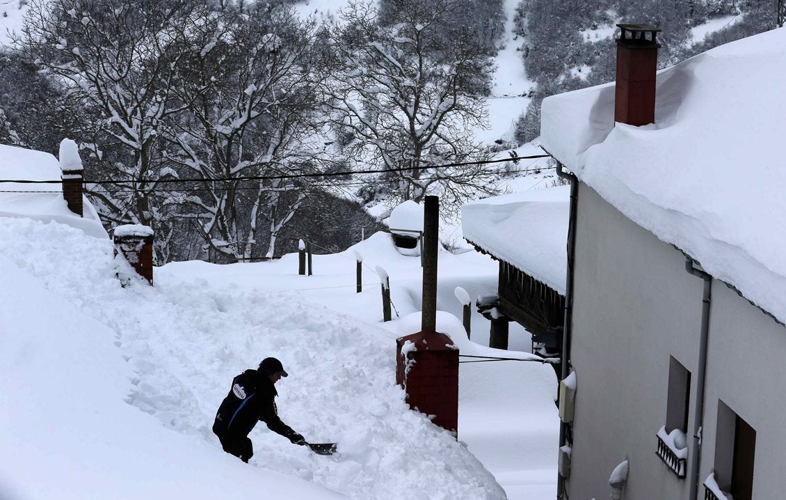 Un nuevo frente dejará este viernes nevadas en cotas muy bajas del norte peninsular Un nuevo frente dejará este viernes nevadas en cotas muy bajas del norte peninsular