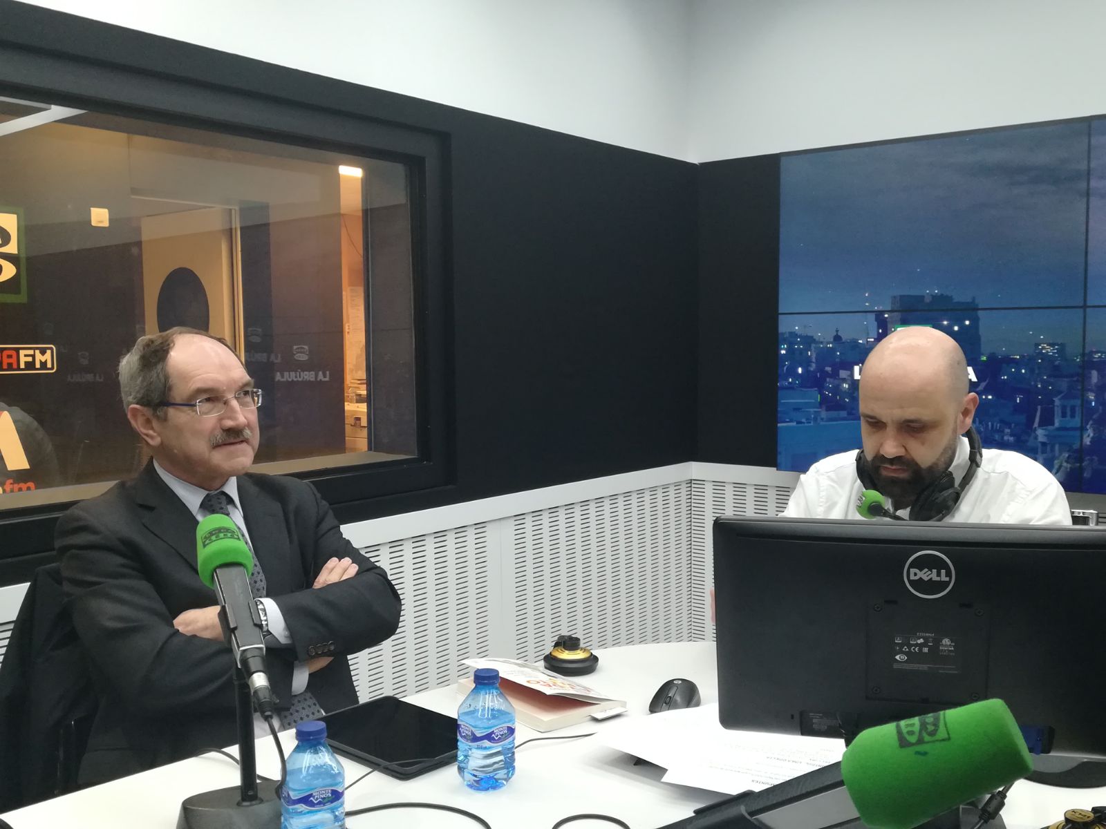 La Brújula de la economía | Pedro Mier, presidente de AMETIC: "La tecnología y la innovación deberían estar presentes en los Presupuestos Generales" La Brújula de la economía | Pedro Mier, presidente de AMETIC: "La tecnología y la innovación deberían estar presentes en los Presupuestos Generales"