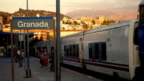 Estación de trenes de Granada Estación de Andaluces