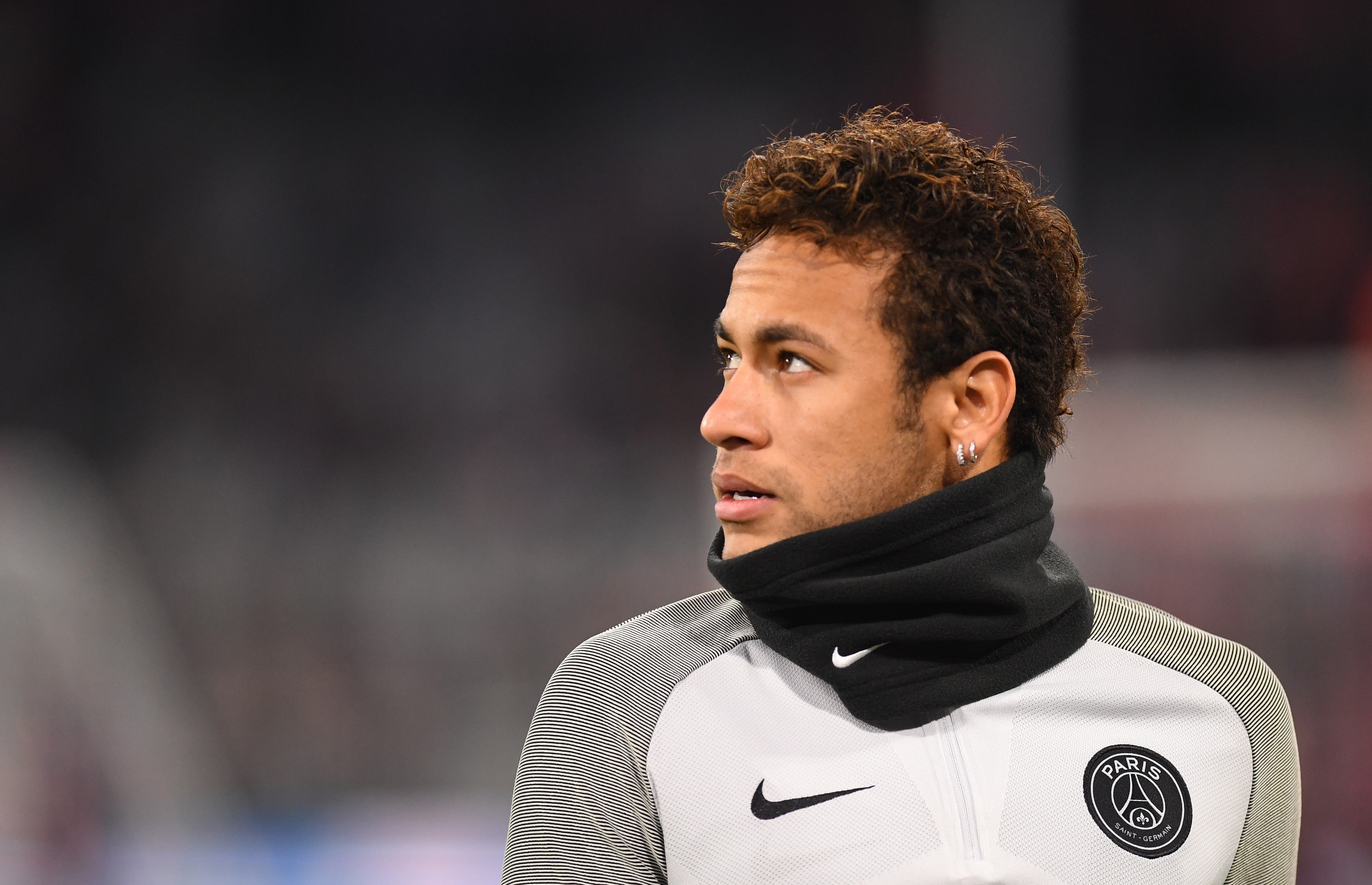 Neymar gana cerca de medio de millón de euros por cada publicación patrocinada en sus redes Neymar gana cerca de medio de millón de euros por cada publicación patrocinada en sus redes