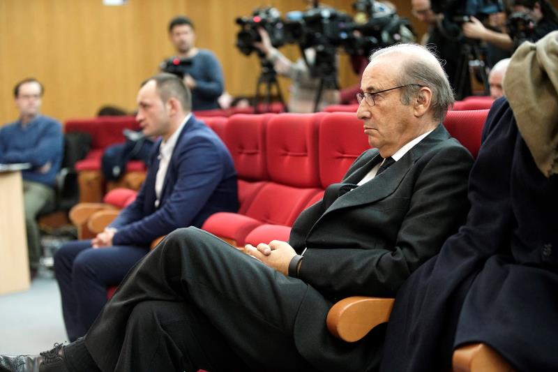 Rubén Amón indulta a Francis Franco tras atropellar a la Guardia Civil: "No cabe mayor profanación de la estirpe" Rubén Amón indulta a Francis Franco tras atropellar a la Guardia Civil: "No cabe mayor profanación de la estirpe"