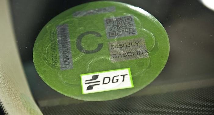 ¿Son normales las colas vistas estos días para conseguir la etiqueta? ¿Son normales las colas vistas estos días para conseguir la etiqueta?