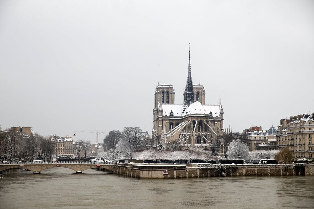 La catedral de Notre Dame abre sus puertas