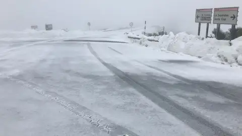Carreteras de acceso al Teide nevadas en Febrero de 2018 Carreteras de acceso al Teide nevadas en Febrero de 2018