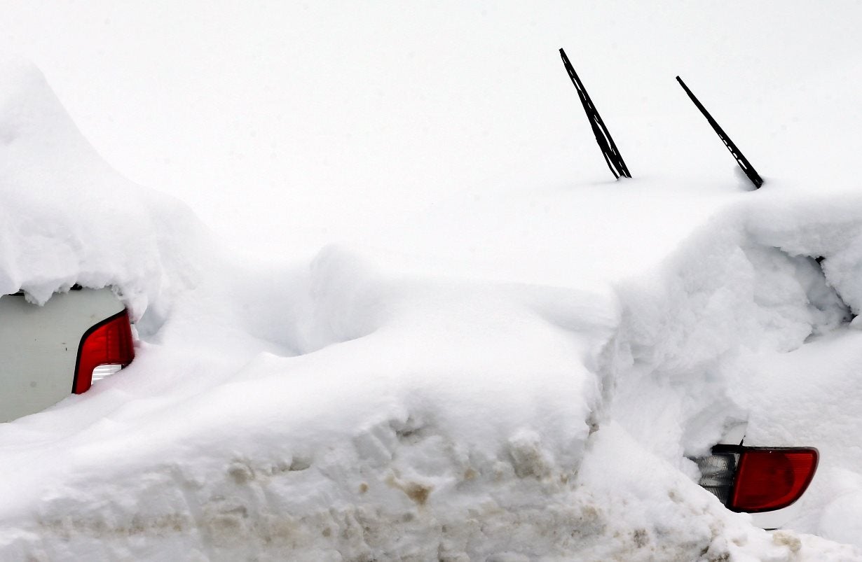 Este lunes, nieve en la mitad norte peninsular y bajada de temperaturas generalizada Este lunes, nieve en la mitad norte peninsular y bajada de temperaturas generalizada