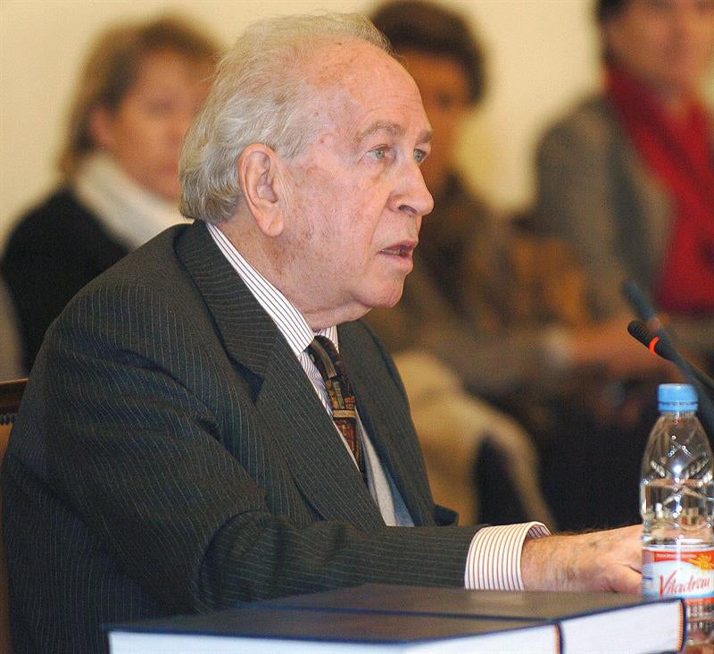 Muere Robles Piquer, ministro de Educación del primer Gobierno de Transición Muere Robles Piquer, ministro de Educación del primer Gobierno de Transición