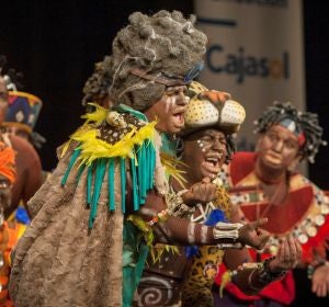 La comparsa "No tenemos el congo para farolillos", durante su actuación en la final del Concurso Oficial de Agrupaciones Carnavalescas de Cádiz La comparsa "No tenemos el congo para farolillos", durante su actuación en la final del Concurso Oficial de Agrupaciones Carnavalescas de Cádiz