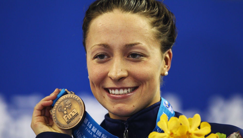 Ariana Kukors, con su medalla de bronce conseguida en los Mundiales de 2014