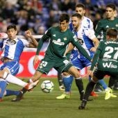 Loren marca su primer gol con el Real Betis. 