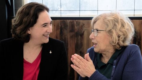 Ada Colau y Manuela Carmena
