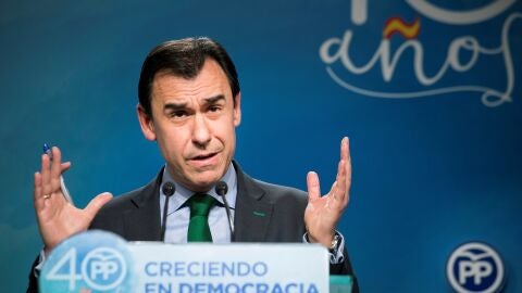 El coordinador general del PP, Fernando Mart&iacute;nez Ma&iacute;llo