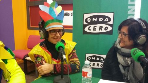 La alcaldesa de Miguelturra, Victoria Sobrino, durante la emision del programa C.Real en la Onda