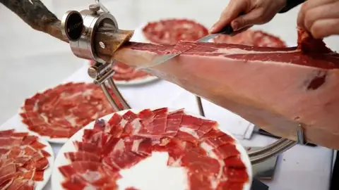 plato de jamon_643x397 plato de jamon_643x397