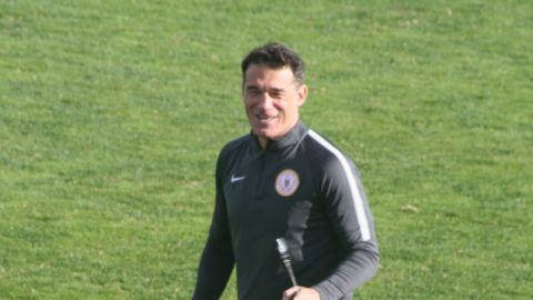 El entrenador del Beijing Renhe, Luis Garc&iacute;a Plaza. 