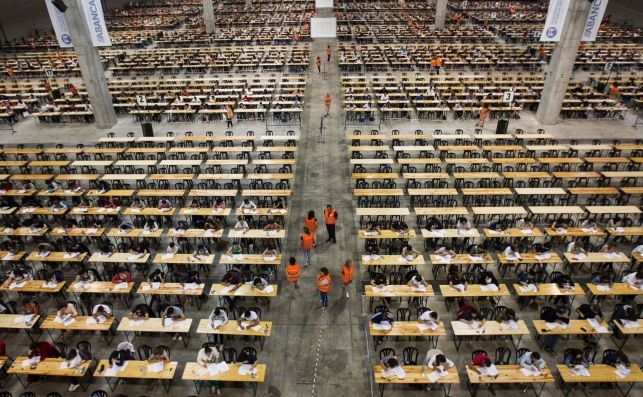 La brújula de la economía: ¿Debería crecer más rápido el empleo privado que el público? La brújula de la economía: ¿Debería crecer más rápido el empleo privado que el público?