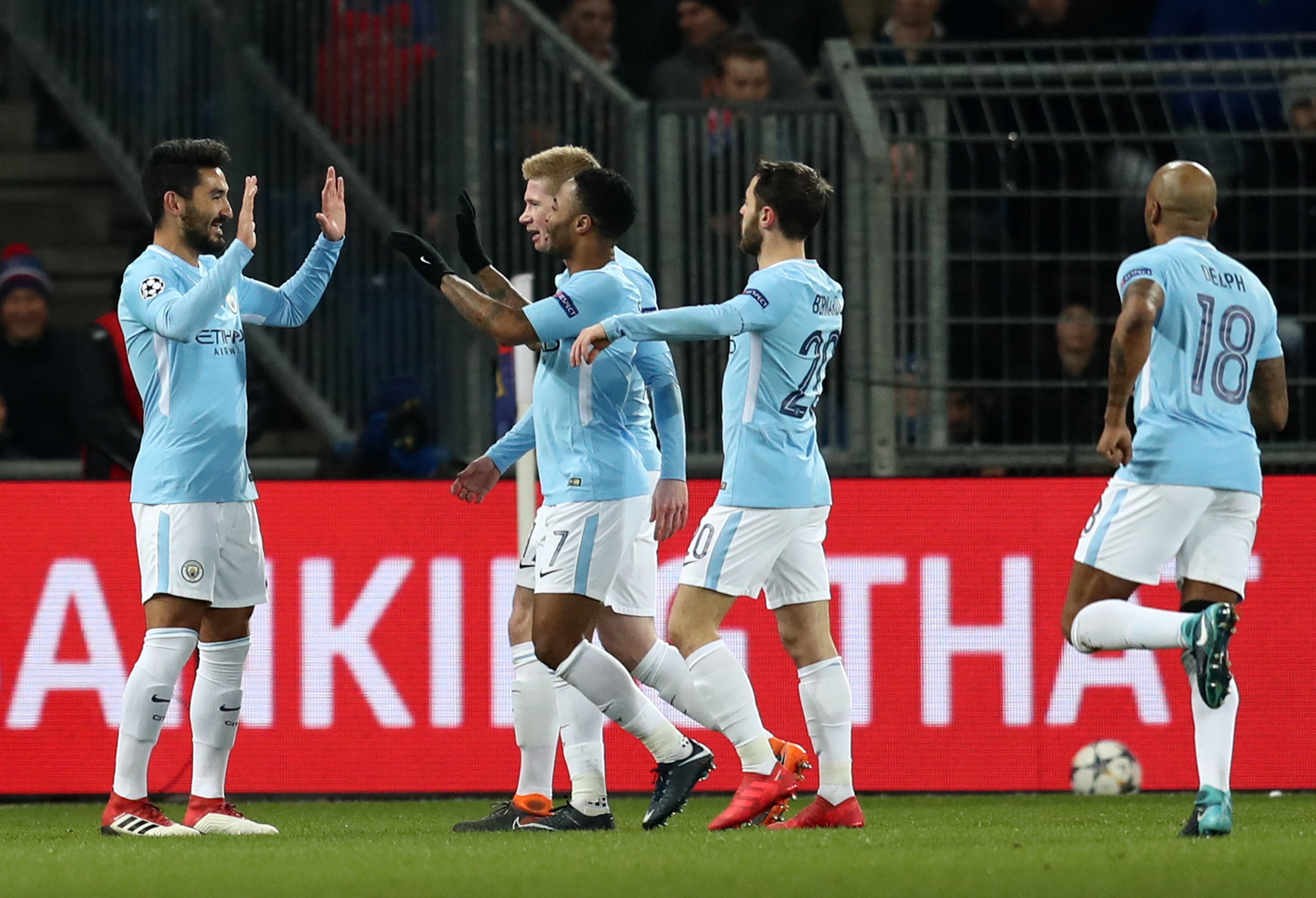 El Manchester City deja sentenciado el pase a cuartos con una goleada ante el Basilea El Manchester City deja sentenciado el pase a cuartos con una goleada ante el Basilea