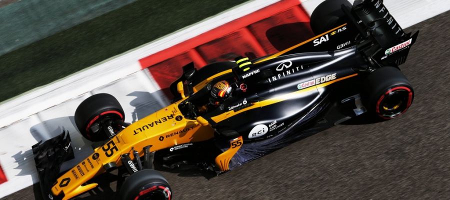 Alonso pilotando el Renault Alonso pilotando el Renault