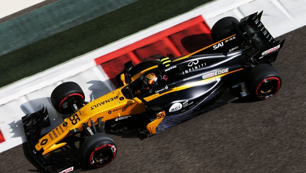 Alonso pilotando el Renault