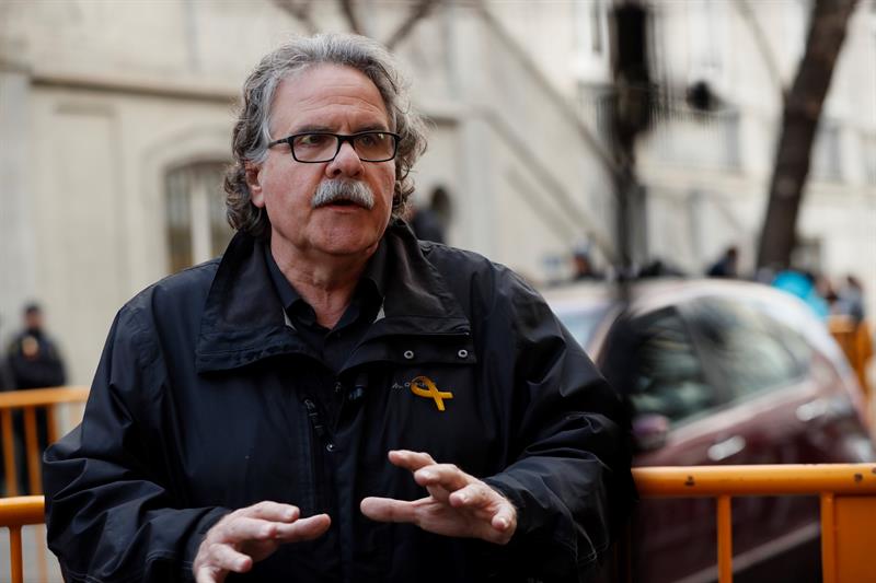 Tardà avisa que para lograr la independencia Cataluña tendrá que desobedecer Tardà avisa que para lograr la independencia Cataluña tendrá que desobedecer