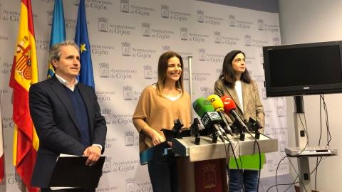 Rueda de prensa en el Ayuntamiento de Gij&oacute;n sobre la renta social