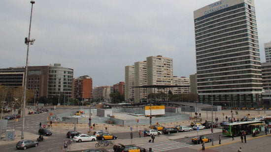 Tabarnia pide cambiar el nombre de la Plaza Països Catalans de Barcelona por el de Plaza de Tabarnia Tabarnia pide cambiar el nombre de la Plaza Països Catalans de Barcelona por el de Plaza de Tabarnia