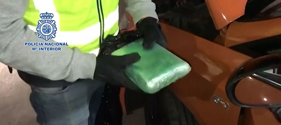 Los detenidos traían la droga ocultada en vehículos Los detenidos traían la droga ocultada en vehículos