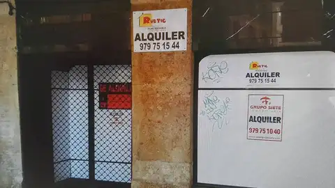 La situación del comercio palentino hoy en nuestro informativo. Tienda cerrada