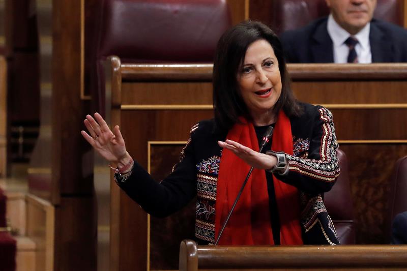 El PSOE, a Rajoy: "Despierte y tenga sensibilidad con las personas que trabajan y no pueden llegar a fin de mes" El PSOE, a Rajoy: "Despierte y tenga sensibilidad con las personas que trabajan y no pueden llegar a fin de mes"