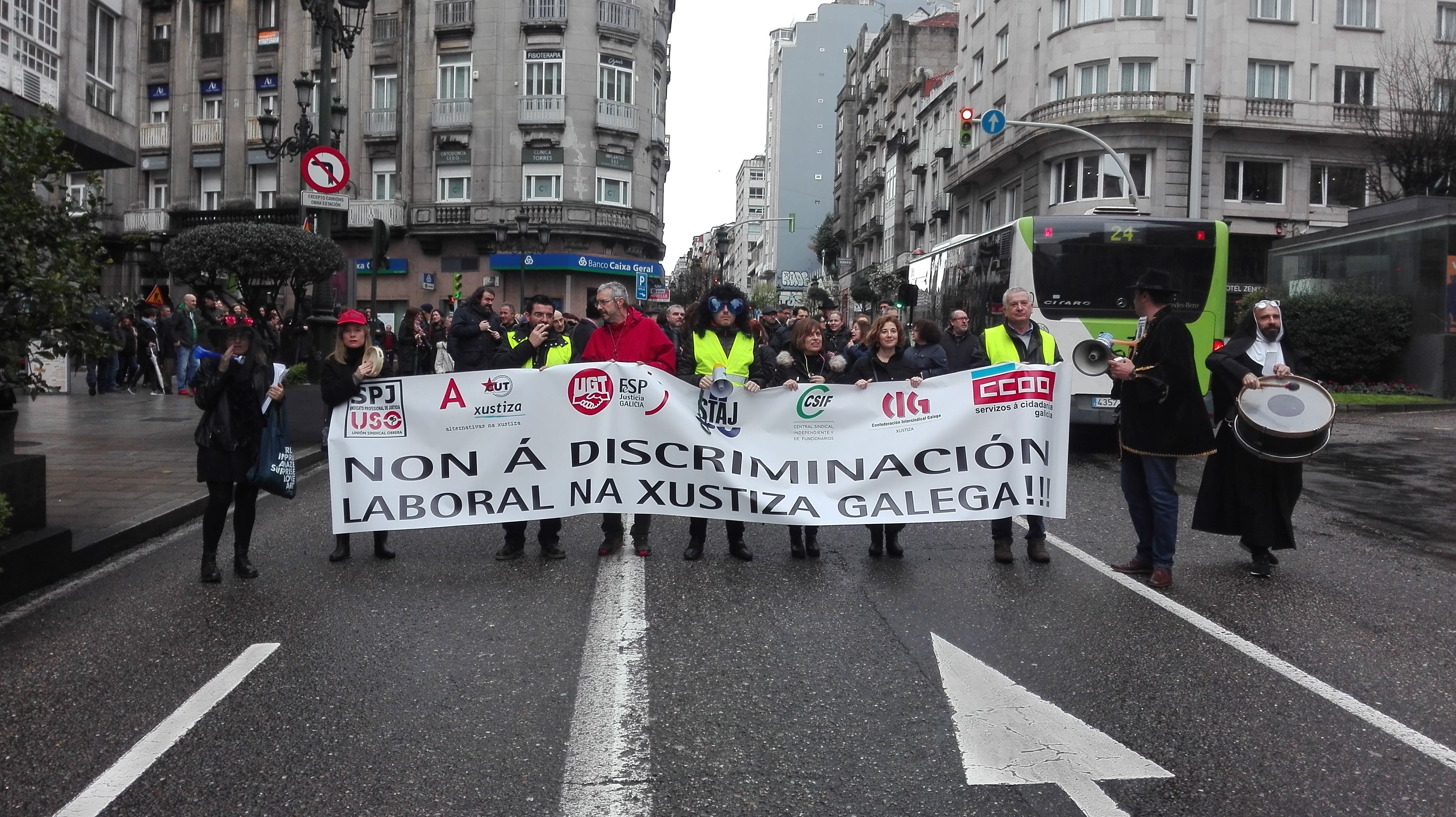 Noticias Mediodía Vigo 15/02/2018 Noticias Mediodía Vigo 15/02/2018