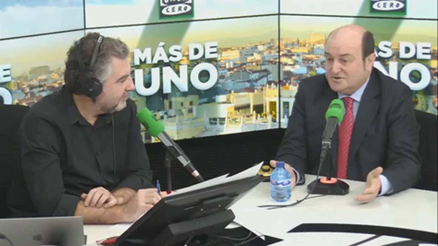 Andoni Ortuzar: "C's debería reflexionar por qué, en una sociedad plural como la vasca, ni existen" Andoni Ortuzar: "C's debería reflexionar por qué, en una sociedad plural como la vasca, ni existen"