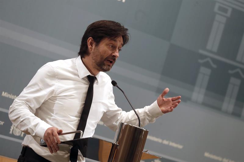 Podemos pide reflexión al Gobierno y avisa de que "no bailarán el agua a nadie" Podemos pide reflexión al Gobierno y avisa de que "no bailarán el agua a nadie"