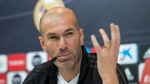 Zidane, en sala de prensa Zidane, en sala de prensa