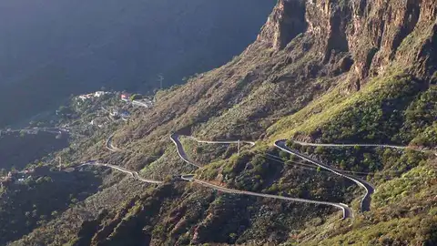Carretera de acceso a la Masca Carretera de acceso a la Masca