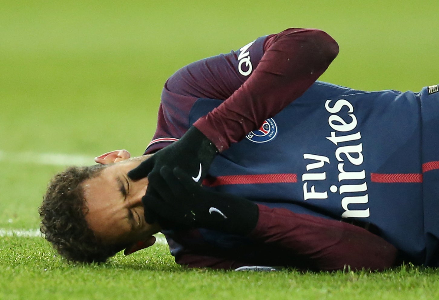 Malestar en el PSG con el médico de la selección brasileña por el caso Neymar Malestar en el PSG con el médico de la selección brasileña por el caso Neymar