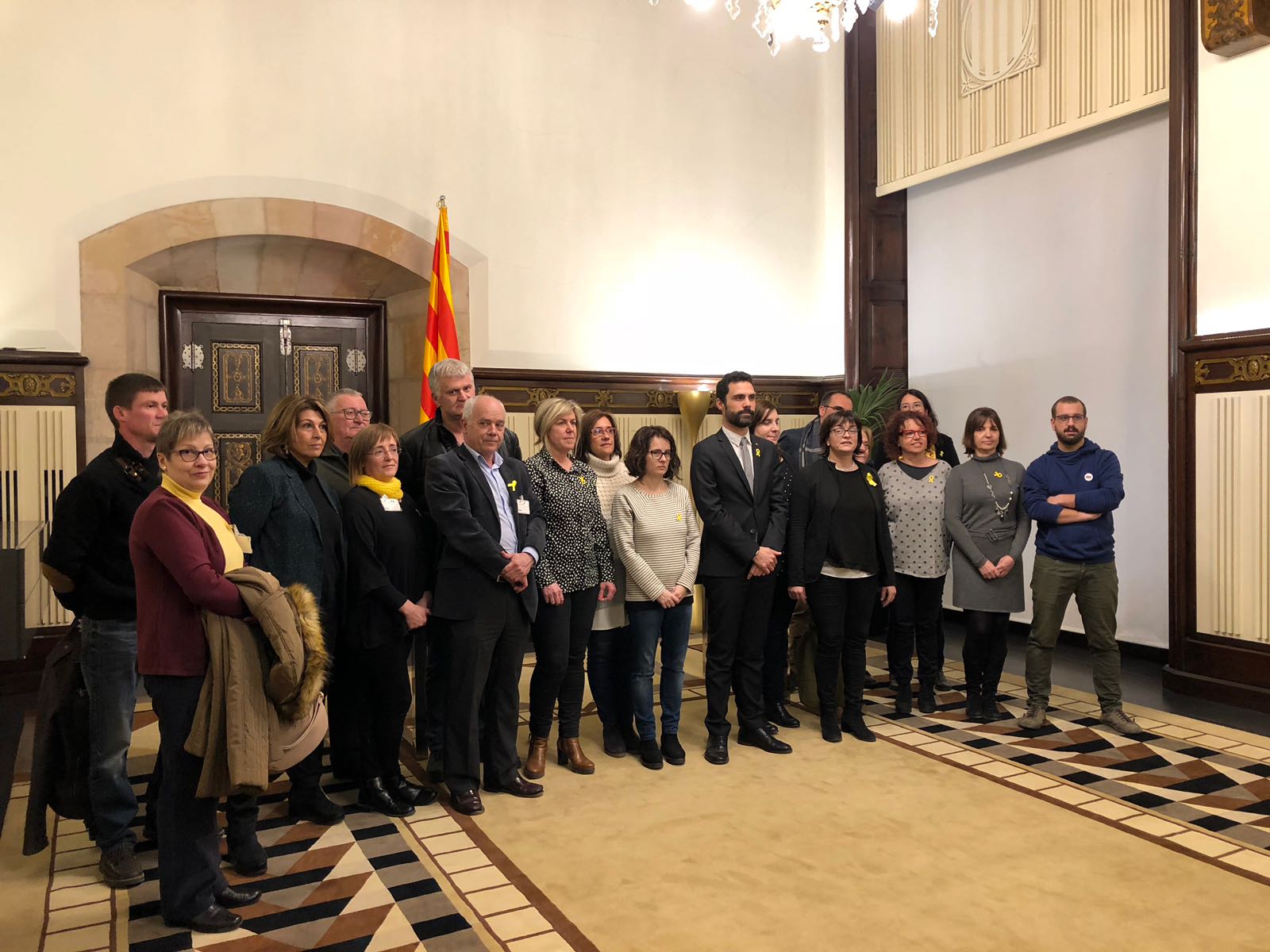 JxCat y ERC mantienen el pulso en las negociaciones pese a la renuncia de Puigdemont JxCat y ERC mantienen el pulso en las negociaciones pese a la renuncia de Puigdemont