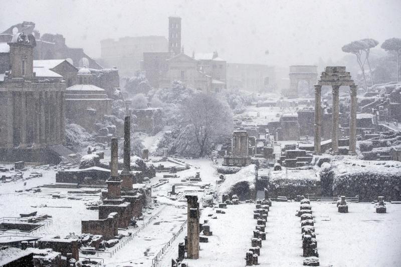 Una intensa ola de frío siberiano azota Italia y tiñe de blanco Roma Una intensa ola de frío siberiano azota Italia y tiñe de blanco Roma
